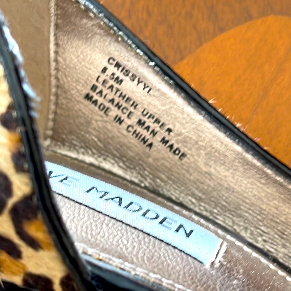 Steve Madden Peep Toe Leopard Pony Hair Stiletto with Red Ribbon Bow Size 8.5 - Picture 6 of 8